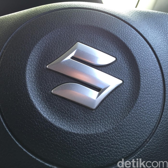 Logo Suzuki