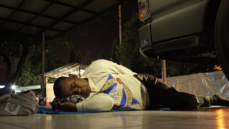 Kisah Mbah Agus Polisi Jujur: Biar Saja yang Lain Punya Mobil, Saya Tak Iri Kisah Mbah Agus Polisi Jujur: Biar Saja yang Lain Punya Mobil, Saya Tak Iri