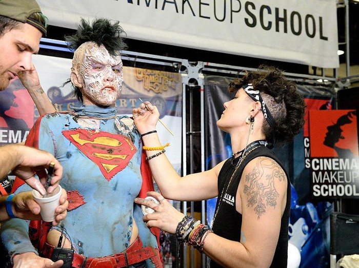 SAN DIEGO, CA - JULY 23:  Cosplayer attends Comic-Con International on July 23, 2016 in San Diego, California.  (Photo by Matt Cowan/Getty Images)