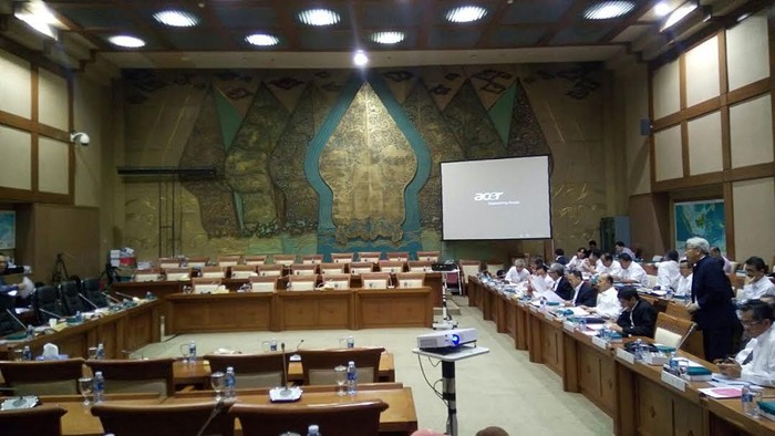 Rapat Dengan Menteri ESDM, Anggota DPR yang Hadir Sepi