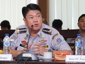 Kadishub Cek Staf yang Disebut Kembalikan Mobil Ratna Sarumpaet