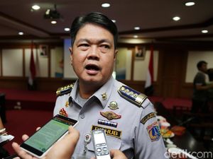 Jalan Depan Stasiun Tn Abang Ditutup, TransJ Sediakan Bus Gratis