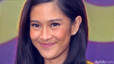 Hot Photo Highlight: Yuni Shara hingga Dian Sastro