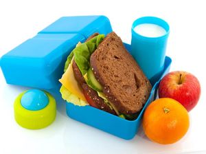 Mau Liburan Keluar Kota? Jangan Lupa Bawa 6 Bekal Ini untuk Si Kecil