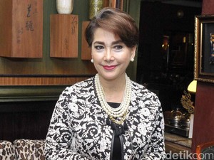 Widyawati Senang Bisa Main Bareng Artis Muda di Mahasiswi Baru