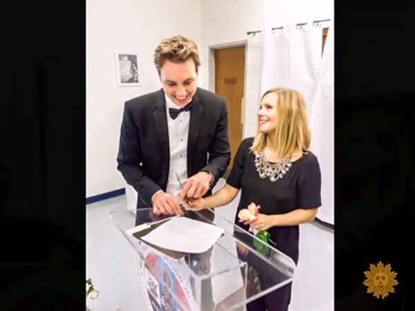 Bukan Gaun Pengantin Ini yang Dipakai Aktris Kristen Bell Bukan Gaun Pengantin Ini yang Dipakai Aktris Kristen Bell