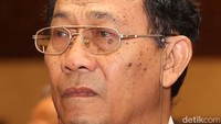 Sri Bintang dituduh menyebarkan informasi yang menimbulkan SARA di media online (youtube) dengan pasal 28 ayat (2) Jo pasal 45 A ayat (2) UU RI No 19 tahun 2016 tentang perubahan UU RI Nomor 11 tahun 2008 tentang Informasi dan Transaksi Elektronik. (Foto: Ari Saputra).