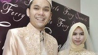 Ben mengatakan, calon istrinya memang mempunyai keinginan memakai gaun berwarna rose gold. Pool/Noel/detikFoto.