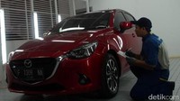 Dengan adanya dealer ini pelanggan setia Mazda dapat merasakan kemudahan dalam melakukan perbaikan bodi dan pengecatan dengan hasil yang lebih maksimal. Pool/dok. Mazda.