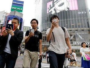 Buntut Pokemon Go, Warga Austria Pemakai HP Diberi Kursus Menyeberang Jalan