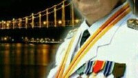 Mantan Bupati Kutai Kartanegara (Kukar) Syaukani Hasan Rais pun pernah menerima grasi saat dirinya terlilit kasus korupsi yang merugikan negara hingga Rp 120 miliar dan divonis 6 tahun penjara. Karena kondisi kesehatannya yang kian menurun, Presiden Susilo Bambang Yudhoyono (SBY) memberinya grasi pada 2010. (Foto: twitter Rita Widyasari/@ritawow_1973).