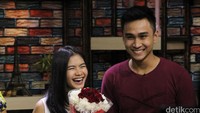 Sudah beranjak dewasa, Salsha menggandeng teman dekatnya di acara Rump No Secret. Pool/Ismail/detikFoto.