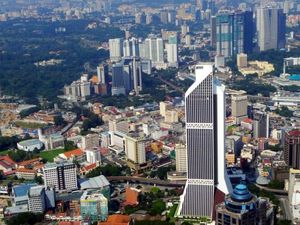 Terpopuler: Malaysia 3 Kali Lebih Banyak Turisnya Dibanding RI, Kenapa?
