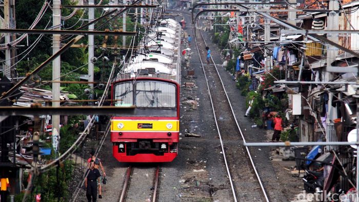 KRL/Foto: Rachman Haryanto KRL/Foto: Rachman Haryanto