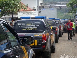 23 Mobil Masuk ke Nusakambangan, 17 di Antaranya Kendaraan Dinas Polisi