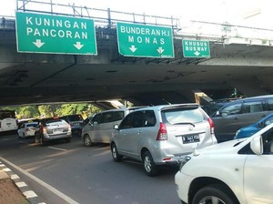 Efek Ganjil Genap pada Lalu Lintas di Jakarta: Padat Tetap Bergerak