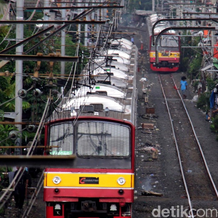 Walaupun Cepat, Commuter Line Masih Kurang Nyaman