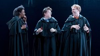 Potterhead pastinya sangat penasaran dengan teater Harry Potter and The Cursed Child ini. (dok. Manuel Harlan)