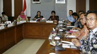 Rakor ini, lanjut Puan, untuk menentukan langkah selanjutnya dalam kasus peredaran kartu BPJS Kesehatan palsu itu. Makanya kami meminta untuk bisa mengupdate, ujar Puan.
