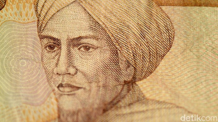 Gambar pahlawan Imam Bonjol dalam pecahan uang Rp 5.000