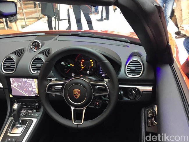 Diluncurkan di Indonesia, Ini Profil Porsche 718 Boxster Diluncurkan di Indonesia, Ini Profil Porsche 718 Boxster