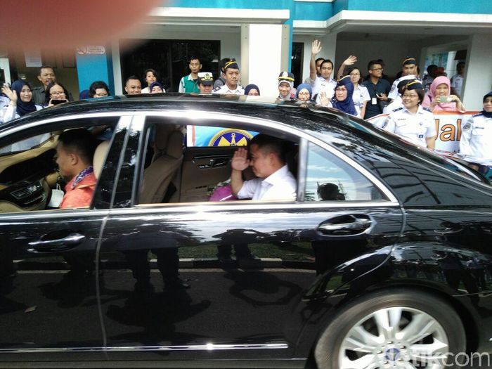 Tak Lagi Jadi Menhub, Jonan: Saya Mau Jalan-jalan