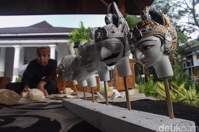 Abah Jani, Seniman Wayang Golek Pengisi Museum Wayang Purwakarta