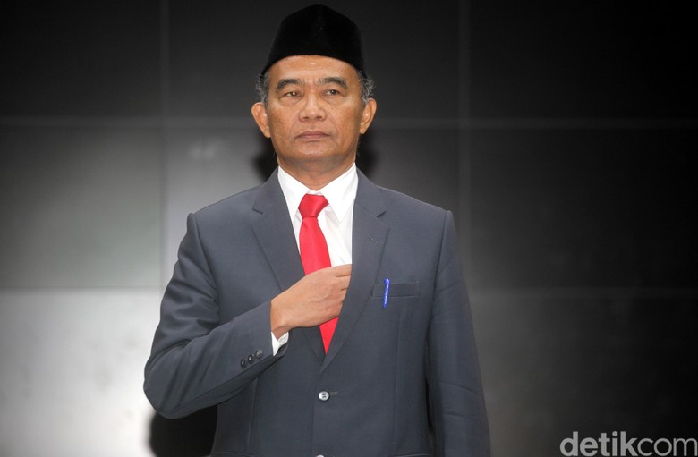 Mendikbud: 17,9 Juta Kartu Indonesia Pintar Sudah Didistribusikan Mendikbud: 17,9 Juta Kartu Indonesia Pintar Sudah Didistribusikan