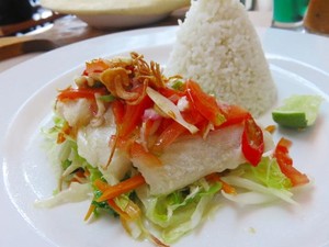 Me Time: Gurih Pedas Steamed Dory dengan Siraman Sambal Matah