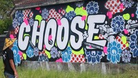 Adapula karya seniman lokal yang tak kalah keren, seperti hasil dari Bujangan Urban, Tuyuloveme dan Fuse ini. (dok. Bali Street Art Festival)