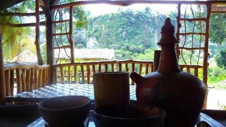 Aia Kawa, minuman daun kopi khas Bukittinggi (Artalentalle1/dTraveler) Aia Kawa, minuman daun kopi khas Bukittinggi (Artalentalle1/dTraveler)
