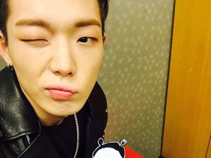 YG Entertainment Bantah Kabar Bobby iKON Keluar