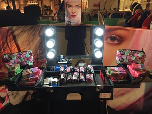 Startup Kosmetik Lokal Mulai Semarak, Lipstik Matte Jadi Produk Andalan