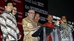 Wakil Presiden Direktur BCA Buka Perdagangan Saham
