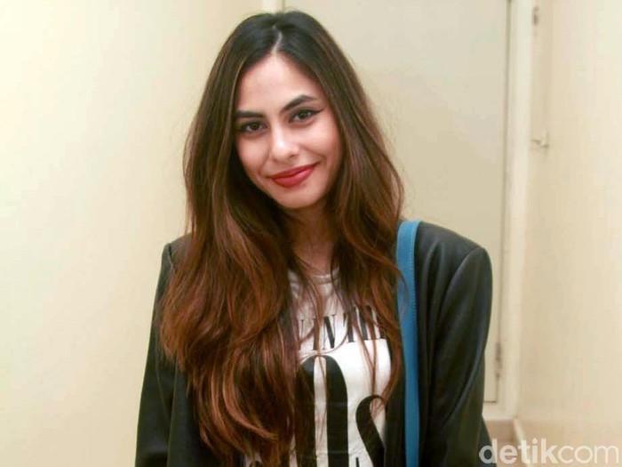 Foto Valerie Thomas di kawasan Gandaria