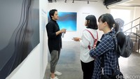 Pameran sendiri telah dibuka mulai hari ini, 29 Juli pukul 19.00 WIB hingga 4 September nanti di RUCI Art Space, Jalan Suryo Nomor 49, Senopati, Jakarta Selatan.