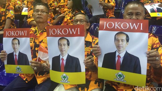 Saat Kunker, Kader Golkar Mulai Kampanyekan Jokowi Capres 2019 