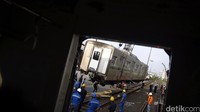 KRL eks Jepang yang datang pada hari ini telah memakai teknologi Variable Voltage Variable Frequency (VVVF).