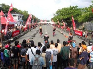 New Honda Sonic 150R Bikin Pede Pelajar Medan