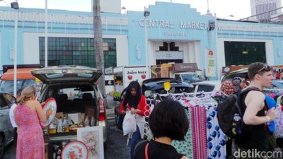 Mengintip Pasar Seni Tua Untuk Belanja Oleh-oleh di Malaysia