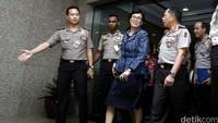 Sri Mulyani disambut Tito Karnavian saat tiba di Mabes Polri, Jalan Trunojoyo, Kebayoran Baru, Jakarta Selatan, Jumat (29/7/2016).