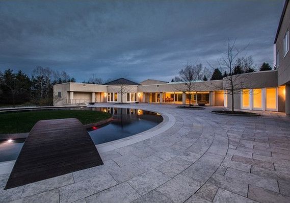 Rumah mantan pebasket Michael Jordan