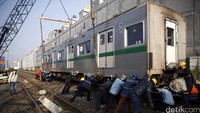 KRL yang didatangkan ini merupakan kereta yang telah dipakai selama kira-kira 20 tahun di Jepang. Meski begitu, kereta masih dalam kondisi bagus dan dapat beroperasi normal.