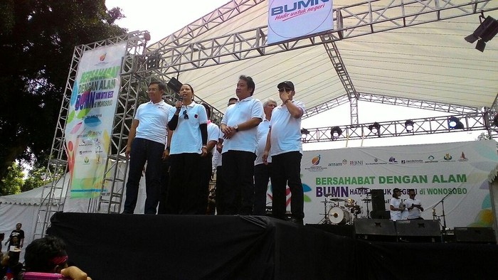 Rayakan Ulang Tahun, 8 BUMN Ini Bagi-bagi Komputer Hingga Sepeda Motor