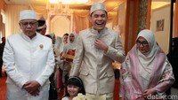 Pernikahan itu digelar di Ritz Carlton, Kuningan, Jakarta Selatan, Sabtu (30/7/2016).