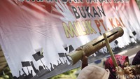 Melalui 1000 kentongan yang dibunyikan secara bersamaan, para warga ingin menunjukkan bahwa mereka melawan penggusuran yang dilakukan PT KAI.