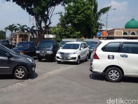 Jurus Baru Kemenhub Atur Taksi Online