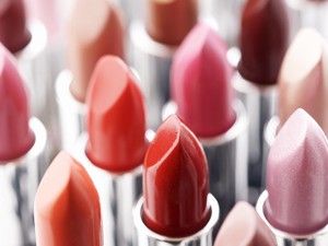 4 Warna Lipstik Wajib Dimiliki Wanita Menurut Makeup Artist