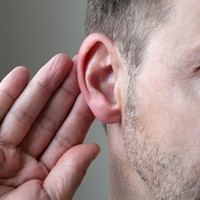 Sebuah studi mengungkapkan, orang yang bentuk telinga kanan dan kirinya tidak terlalu simetris bisa menjadi pemimpin yang lebih baik. Mereka juga dipercaya lebih bijak dalam mengambil keputusan. Foto: ilustrasi/thinkstock