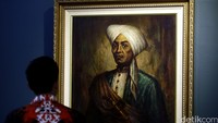 Presiden Joko Widodo mengajak masyarakat menikmati karya-karya bersejarah anak bangsa berkelas dunia itu.